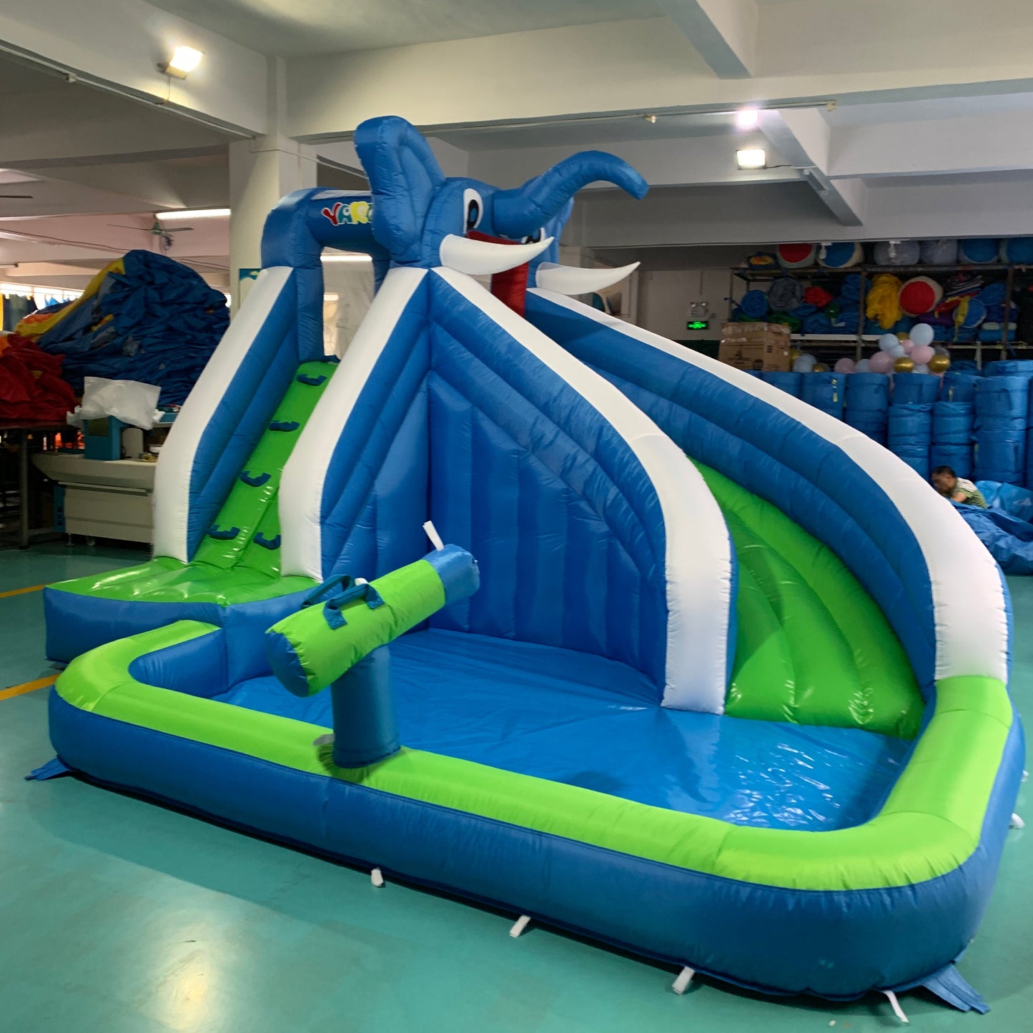 YARD Elephant Inflatable Water Slide for Child